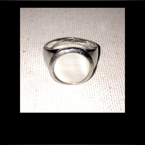 Jewelry - Mother Pearl 925 Ring